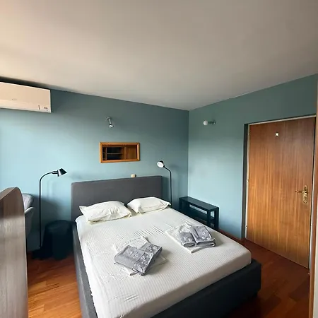 The Hive - Lake View Apartments * Bled